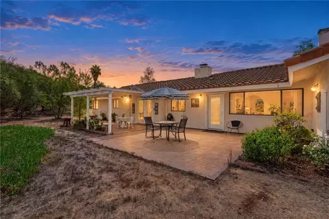 Exterior - 1732 E Mission Rd, Fallbrook, CA 92028 photo 2 of 15