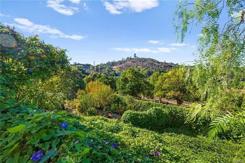 Exterior - 3945 Pala Mesa, Fallbrook, CA 92028 photo 10 of 12
