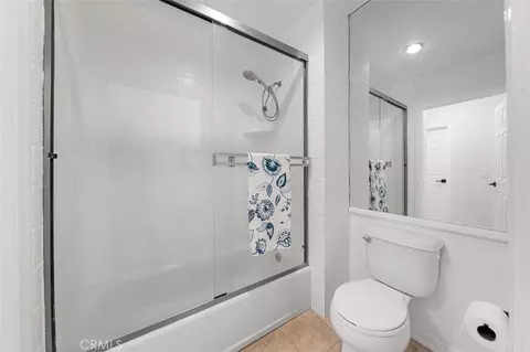 Bath - 9860 Dale Ave #C3, Spring Valley, CA 91977 photo 2 of 2