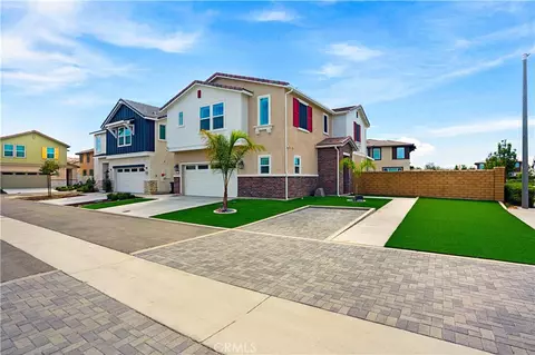 Exterior - 30258 Adrift Ln, Menifee, CA 92584 photo 2 of 11