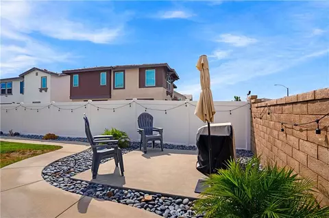 Exterior - 30258 Adrift Ln, Menifee, CA 92584 photo 6 of 11