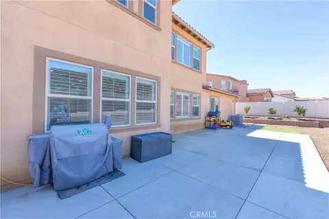 Exterior - 35712 Ginger Tree, Winchester, CA 92596 photo 8 of 9