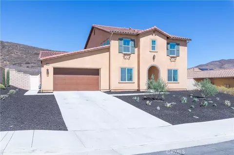 Exterior - 35712 Ginger Tree, Winchester, CA 92596 photo 3 of 9