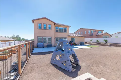 Exterior - 35712 Ginger Tree, Winchester, CA 92596 photo 6 of 9