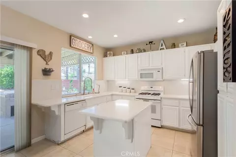 Kitchen - 42904 Via Alhama, Temecula, CA 92592 photo 1 of 3