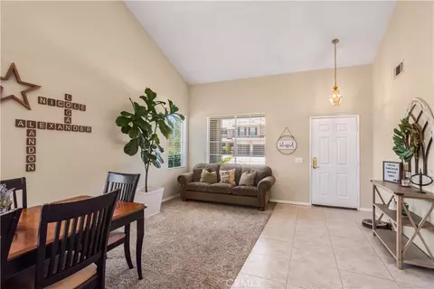 Entry Way - 42904 Via Alhama, Temecula, CA 92592 photo 2 of 6