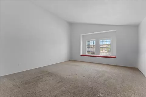 Living - 14161 Peachtree Ln, Poway, CA 92064 photo 7 of 7