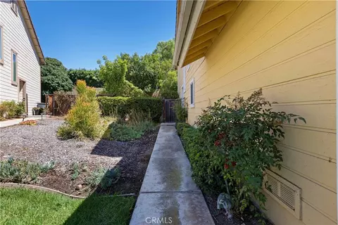 Exterior - 14161 Peachtree Ln, Poway, CA 92064 photo 4 of 15
