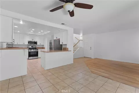 Living - 14161 Peachtree Ln, Poway, CA 92064 photo 6 of 7