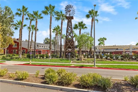 Other - 214 Knotgrass St, Hemet, CA 92543 photo 9 of 15
