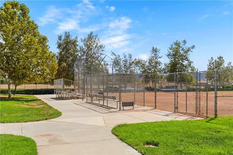 Exterior - 214 Knotgrass St, Hemet, CA 92543 photo 11 of 12