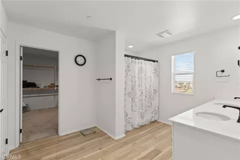 Entry Way - 214 Knotgrass St, Hemet, CA 92543 photo 9 of 12