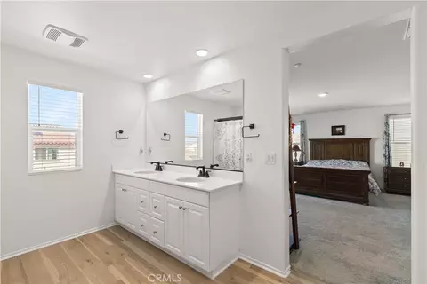 Entry Way - 214 Knotgrass St, Hemet, CA 92543 photo 8 of 12