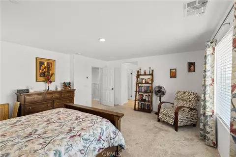 Bedroom - 214 Knotgrass St, Hemet, CA 92543 photo 9 of 11