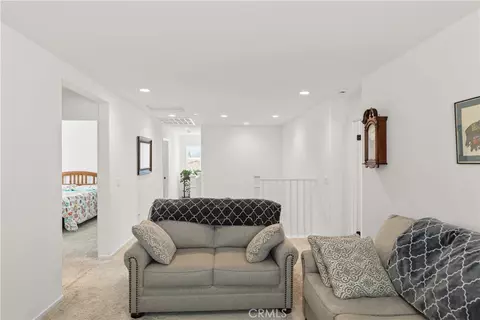 Entry Way - 214 Knotgrass St, Hemet, CA 92543 photo 7 of 12
