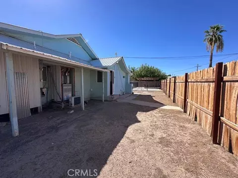 Exterior - 155 N 3rd St, Blythe, CA 92225 photo 4 of 10