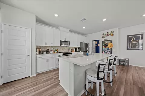 Entry Way - 40512 Birchfield, Temecula, CA 92591 photo 7 of 10