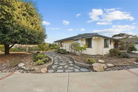 Exterior - 4911 San Jacinto Cir E, Fallbrook, CA 92028 photo 5 of 5