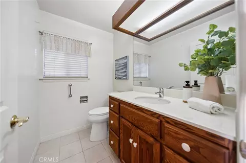 Bath - 4911 San Jacinto Cir E, Fallbrook, CA 92028 photo 1 of 7