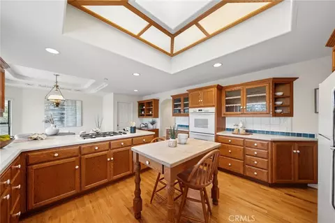 Kitchen - 4911 San Jacinto Cir E, Fallbrook, CA 92028 photo 2 of 6