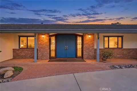 Exterior - 4911 San Jacinto Cir E, Fallbrook, CA 92028 photo 2 of 5