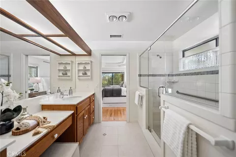 Bath - 4911 San Jacinto Cir E, Fallbrook, CA 92028 photo 5 of 7