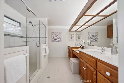 Bath - 4911 San Jacinto Cir E, Fallbrook, CA 92028 photo 2 of 7