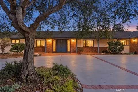 Exterior - 4911 San Jacinto Cir E, Fallbrook, CA 92028 photo 1 of 5