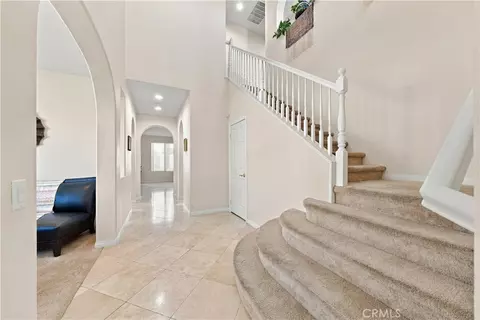 Entry Way - 31123 Hickory Pl, Temecula, CA 92592 photo 5 of 7