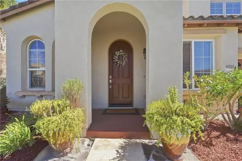 Entry Way - 31123 Hickory Pl, Temecula, CA 92592 photo 1 of 7