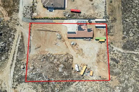 View/Area - 17373 Cyrus Ln, Riverside, CA 92504 photo 1 of 5