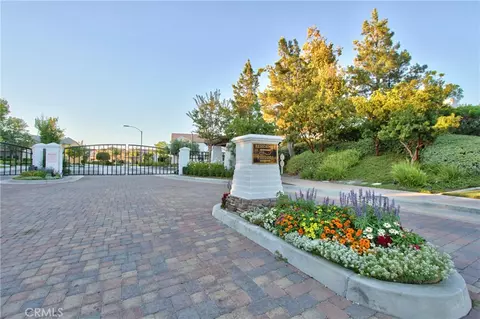 View/Area - 45339 Tiburcio Dr, Temecula, CA 92592 photo 1 of 4
