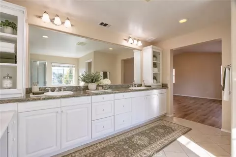 Bath - 45339 Tiburcio Dr, Temecula, CA 92592 photo 5 of 6