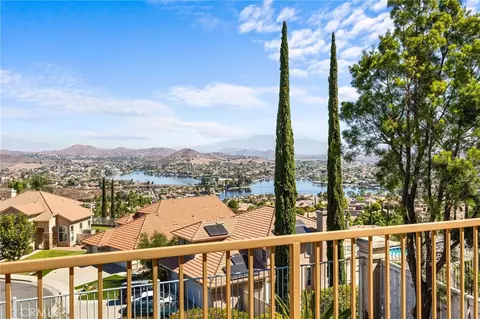 16 Del Torino, Lake Elsinore, CA 92532