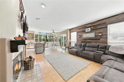 Living - 45556 Via Jaca, Temecula, CA 92592 photo 5 of 5