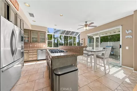 Kitchen - 45556 Via Jaca, Temecula, CA 92592 photo 2 of 5