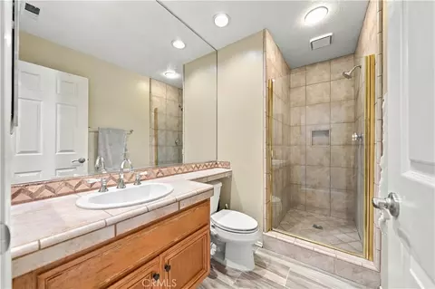 Bath - 45556 Via Jaca, Temecula, CA 92592 photo 1 of 4