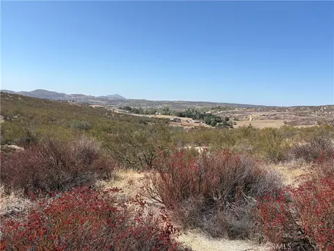 0 Ardia, Sage, CA 92544 photo 2