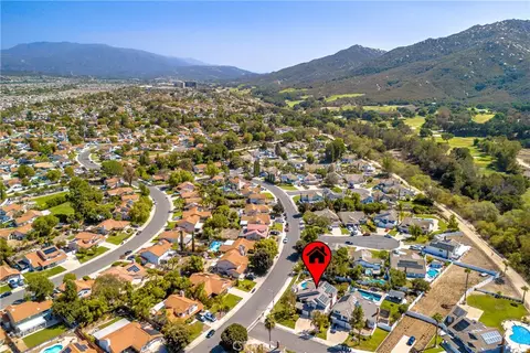View/Area - 30569 Bridgeview Cir, Temecula, CA 92592 photo 5 of 12