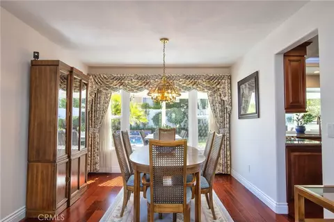 Dining - 30569 Bridgeview Cir, Temecula, CA 92592 photo 2 of 2