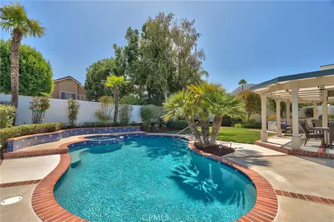 Exterior - 30569 Bridgeview Cir, Temecula, CA 92592 photo 12 of 17