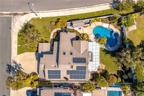 View/Area - 30569 Bridgeview Cir, Temecula, CA 92592 photo 8 of 12