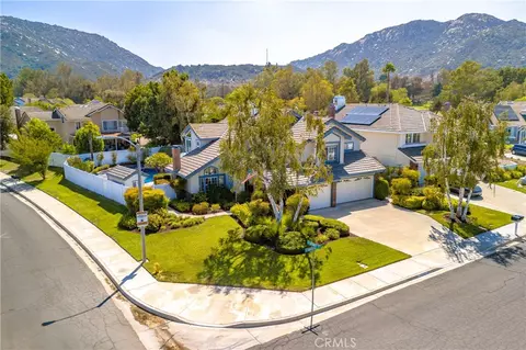 View/Area - 30569 Bridgeview Cir, Temecula, CA 92592 photo 10 of 12