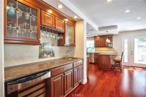Kitchen - 30569 Bridgeview Cir, Temecula, CA 92592 photo 3 of 8