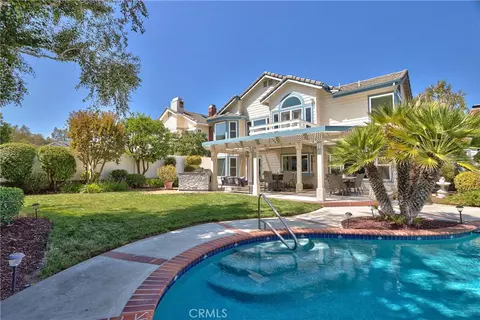 Exterior - 30569 Bridgeview Cir, Temecula, CA 92592 photo 10 of 17