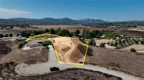 42875 Lindsay Cir, Temecula, CA 92592 photo 2