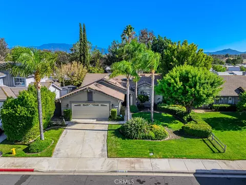 View/Area - 31211 Corte Alhambra, Temecula, CA 92592 photo 1 of 5
