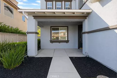 Exterior - 33421 Barrington Dr, Temecula, CA 92592 photo 2 of 8