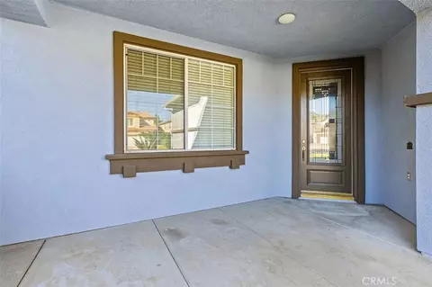 Exterior - 33421 Barrington Dr, Temecula, CA 92592 photo 3 of 8