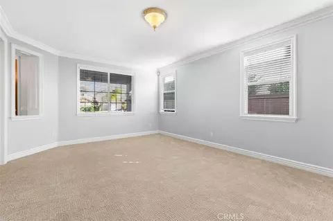 Living - 33421 Barrington Dr, Temecula, CA 92592 photo 3 of 10